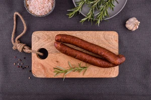 Kiełbasa wiejska (1 kiełbasa = ~150g)